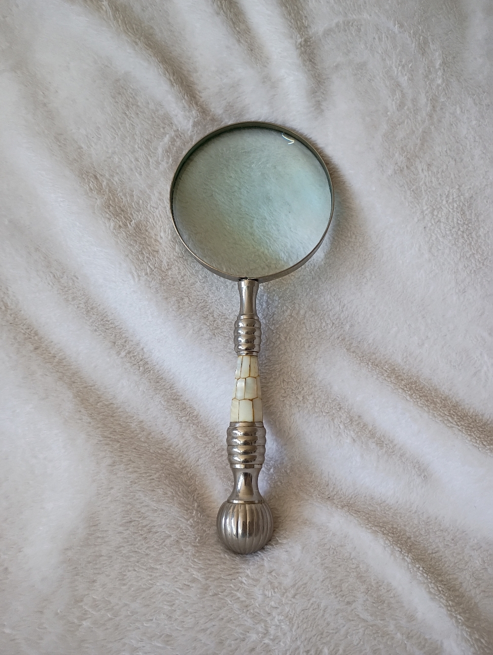 Decorative Silver and Cream Handheld Magnifier